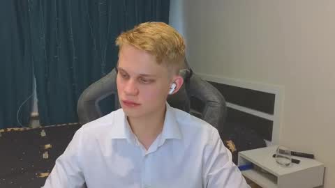 Mickey online show from 11-11-25, 10:15