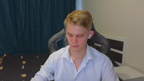 Mickey online show from 11-20-25, 08:03