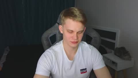 Mickey online show from 03-10-26, 06:57