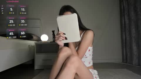 Snapshot of meow_mikasa chatting on 12-18-25, 10:38 Mikasa online show from 12-18-25, 10:38