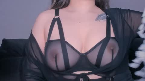 Snapshot of meow_rinnie chatting on 04-27-26, 09:51 My links --- online show from 04-27-26, 09:51