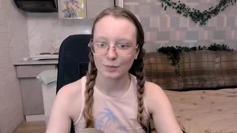 Snapshot of meowcr chatting on 10-02-25, 01:29 meowcr online show from 10-02-25, 01:29