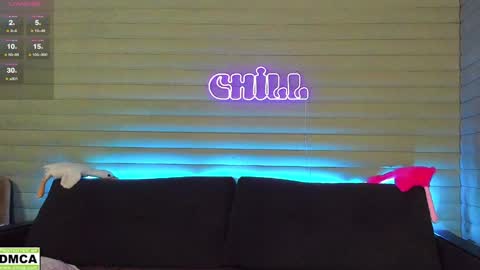  NIKKY  STIVE     Every day from 1000  to 200  EST time. online show from 01-06-25, 03:19