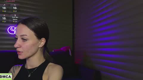  NIKKY  STIVE     Every day from 1000  to 200  EST time. online show from 06-14-26, 08:11