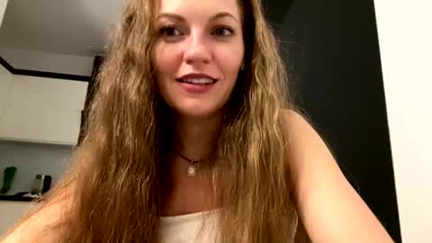 Mary online show from 08-08-26, 07:27
