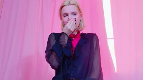 Snapshot of meowthlilu chatting on 03-06-26, 04:09 Lilu online show from 03-06-26, 04:09