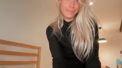 mer_kel online show from 04-16-26, 12:11