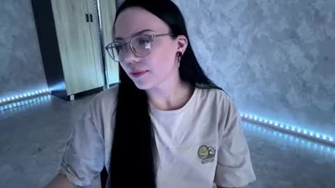 Alice online show from 03-19-26, 02:54