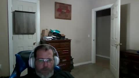 Snapshot of mercer1977 chatting on 06-01-26, 04:52 mercer1977 online show from 06-01-26, 04:52