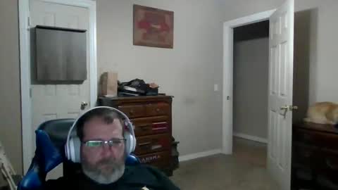 Snapshot of mercer1977 chatting on 06-08-26, 12:16 mercer1977 online show from 06-08-26, 12:16
