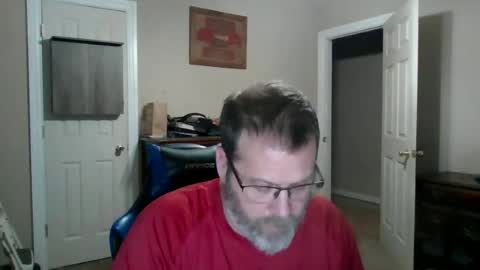 Snapshot of mercer1977 chatting on 06-13-26, 06:44 mercer1977 online show from 06-13-26, 06:44