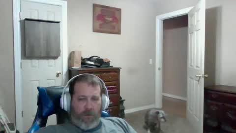 Snapshot of mercer1977 chatting on 06-14-26, 08:55 mercer1977 online show from 06-14-26, 08:55