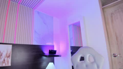 meredith_spencer online show from 02-05-25, 07:20