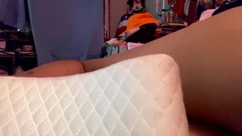 Snapshot of merelyalover chatting on 12-30-24, 02:08 gurlnips online show from 12-30-24, 02:08