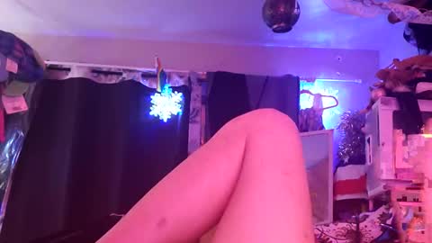 Snapshot of merelyalover chatting on 02-05-25, 03:13 gurlnips online show from 02-05-25, 03:13