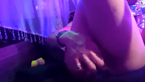 Snapshot of merelyalover chatting on 11-04-25, 04:33 gurlnips online show from 11-04-25, 04:33