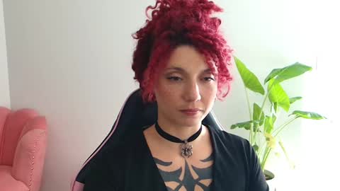 Miss Freckles online show from 04-11-26, 04:11