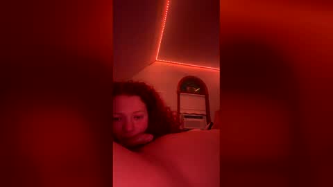 Snapshot of meridapricess chatting on 05-21-26, 04:19 meridapricess online show from 05-21-26, 04:19