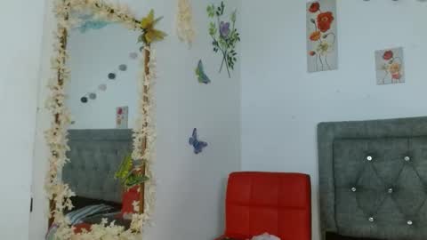 Snapshot of meriilyn_monroe724 chatting on 11-12-25, 08:41 meriilyn_monroe724 online show from 11-12-25, 08:41