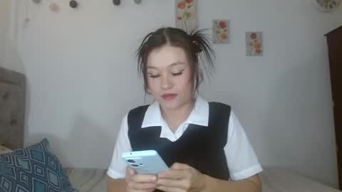 meriilyn_monroe724 online show from 04-26-26, 08:28