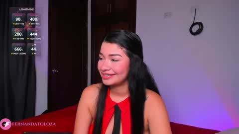 Snapshot of merlia_model chatting on 10-27-25, 02:15 instagram fernandatoloza01 online show from 10-27-25, 02:15