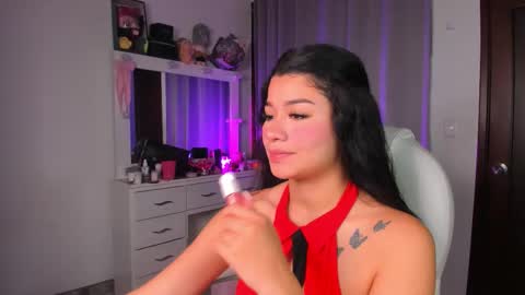 Snapshot of merlia_model chatting on 12-01-25, 02:05 instagram fernandatoloza01 online show from 12-01-25, 02:05