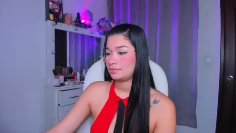 Snapshot of merlia_model chatting on 01-18-26, 03:32 instagram fernandatoloza01 online show from 01-18-26, 03:32