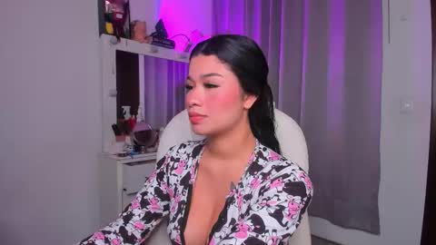 Snapshot of merlia_model chatting on 02-02-26, 04:00 instagram fernandatoloza01 online show from 02-02-26, 04:00