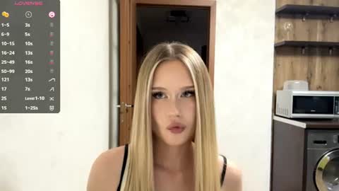 Stefani online show from 07-10-26, 01:14