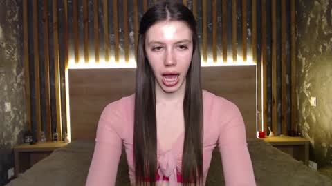 Snapshot of merry_sweets chatting on 02-03-25, 08:35 Emilia online show from 02-03-25, 08:35