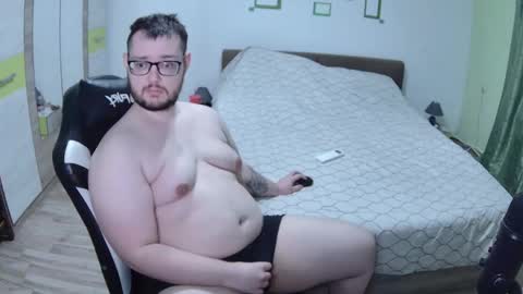 King and Queen online show from 04-25-26, 08:28