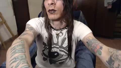 merurial1 online show from 10-15-25, 01:28