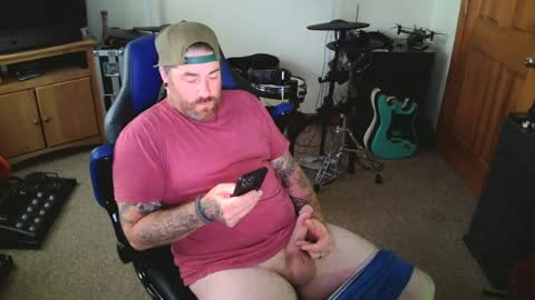 Snapshot of metalhead18787 chatting on 06-13-26, 11:30 metalhead18787 online show from 06-13-26, 11:30