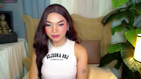 Snapshot of metawinathan chatting on 09-15-25, 10:04 myka online show from 09-15-25, 10:04