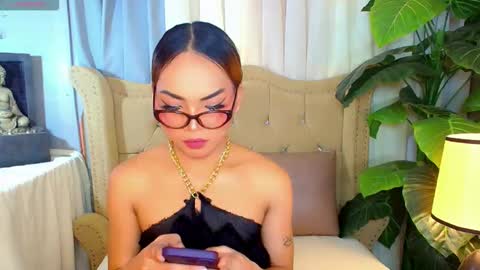 Snapshot of metawinathan chatting on 09-23-25, 11:35 myka online show from 09-23-25, 11:35