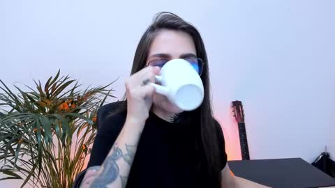 Meurif online show from 02-10-25, 07:07