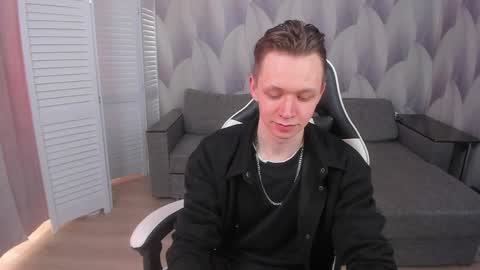 MEVERIK OUSHEN online show from 04-11-26, 12:53