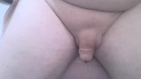 Snapshot of mewade chatting on 01-29-25, 07:15 Wade online show from 01-29-25, 07:15