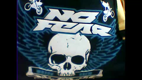 Snapshot of mexianthehawk chatting on 11-11-25, 11:32 mexianthehawk online show from 11-11-25, 11:32