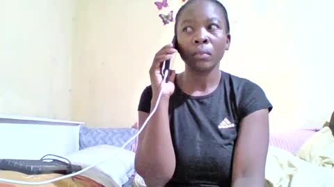 Snapshot of meybel chatting on 06-23-26, 10:46 Meybel online show from 06-23-26, 10:46