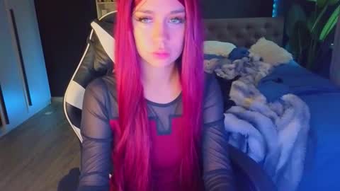 Snapshot of mezzalunaa chatting on 11-02-25, 03:31 vollmond online show from 11-02-25, 03:31