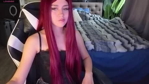 Snapshot of mezzalunaa chatting on 11-27-25, 07:32 vollmond online show from 11-27-25, 07:32