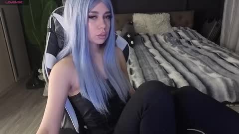 Snapshot of mezzalunaa chatting on 02-18-26, 03:02 vollmond online show from 02-18-26, 03:02