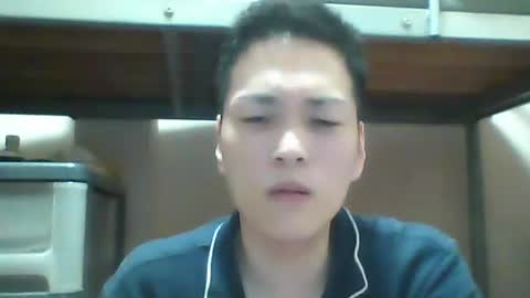 Snapshot of mgnhiroyuki chatting on 09-20-25, 05:03 mgnhiroyuki online show from 09-20-25, 05:03