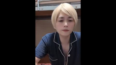 Snapshot of mgnhiroyuki chatting on 10-12-25, 03:55 mgnhiroyuki online show from 10-12-25, 03:55