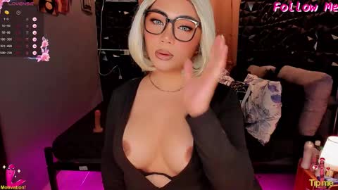 Snapshot of mhia_devil chatting on 09-29-25, 10:36 miss devil online show from 09-29-25, 10:36