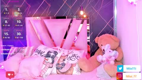 Mia online show from 12-18-25, 01:55