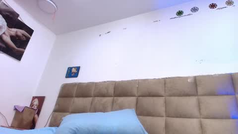 Emi online show from 09-09-25, 07:13