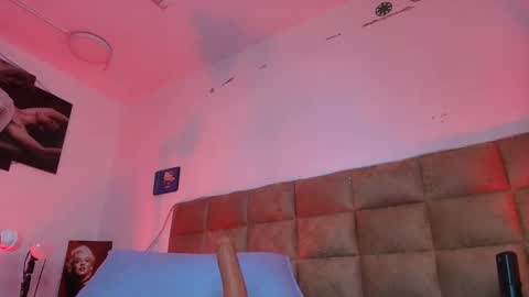 Emi online show from 09-19-25, 07:25