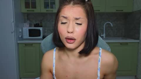 Snapshot of mia___lunaa chatting on 03-15-26, 07:20 Mia online show from 03-15-26, 07:20